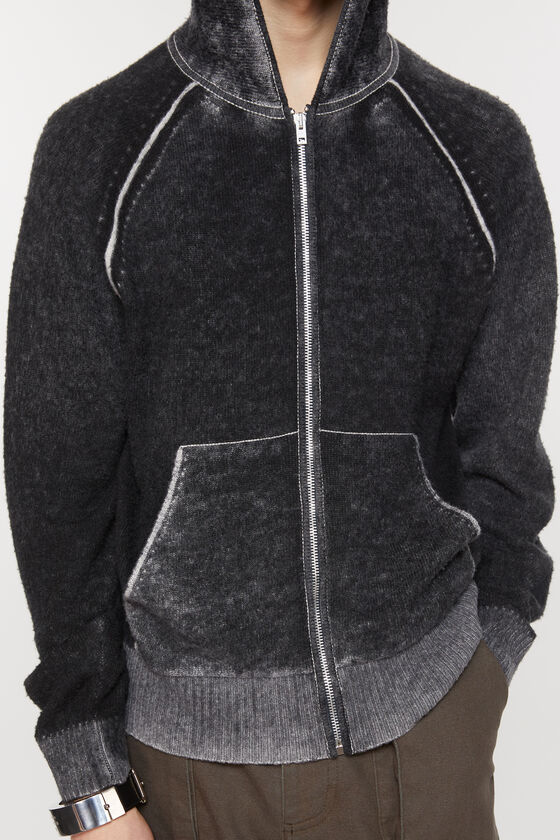 (image for) Performance-Driven Hooded zipper sweater